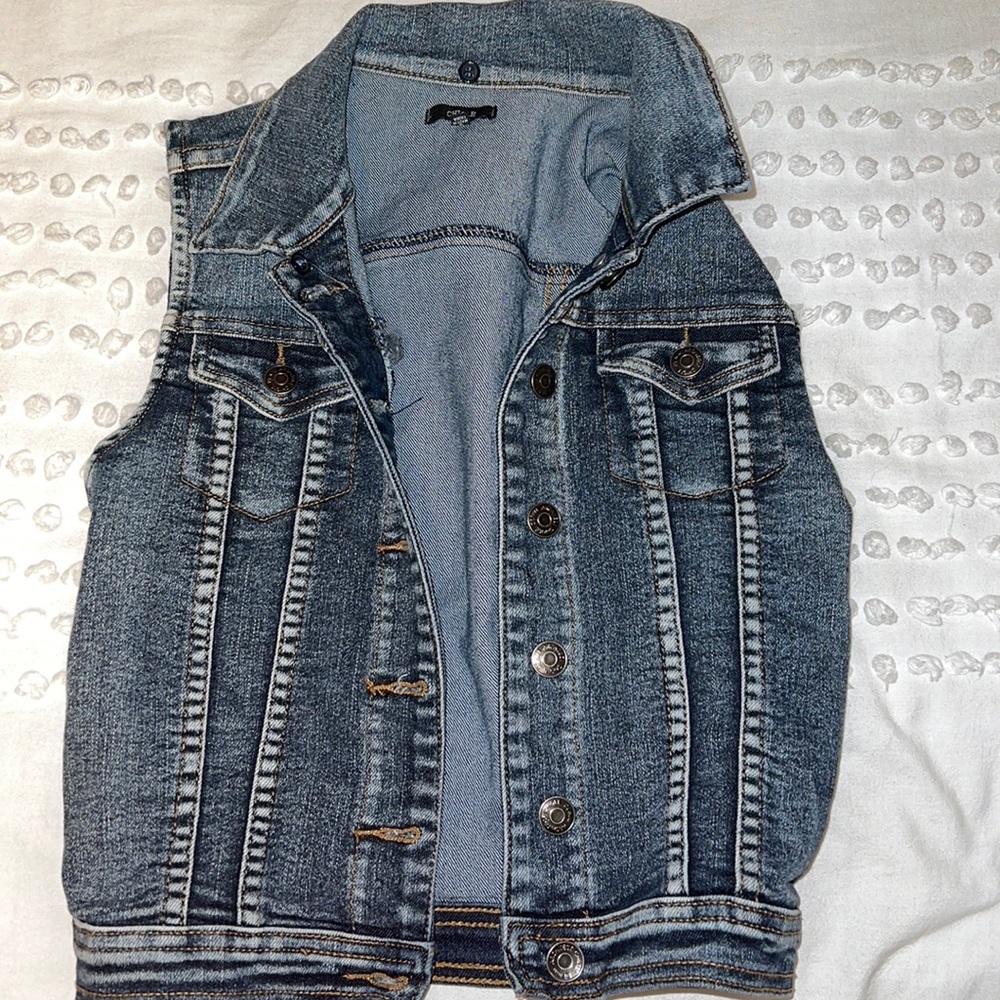 Women’s Small Jean Vest